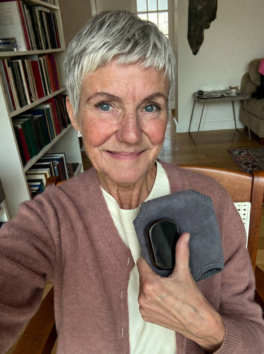 b3 15 woman 68 readingchair